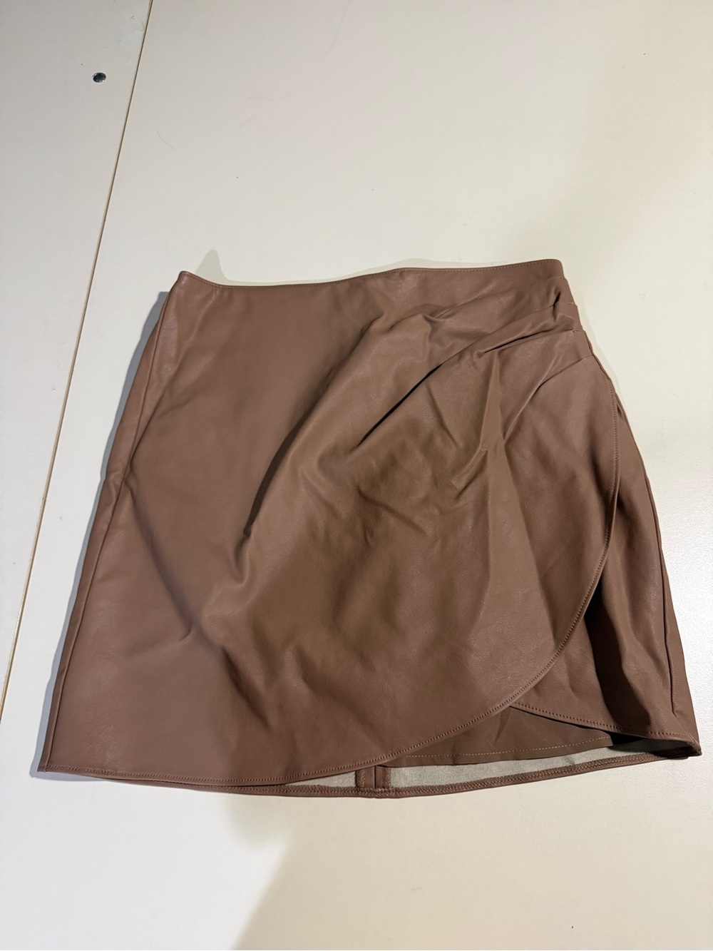 Abercrombie tan faux leather skirt